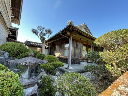 野市町中ノ村　蔵のある家